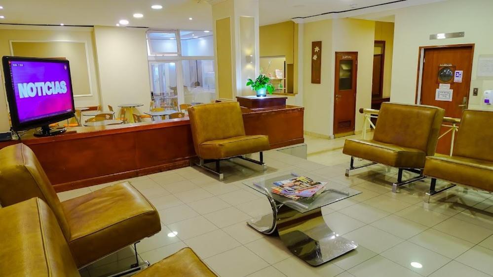 Crystal Hotel Salta Bagian luar foto